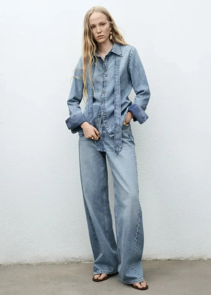 Camicia in denim con fiocco Camicia in denim con fiocco