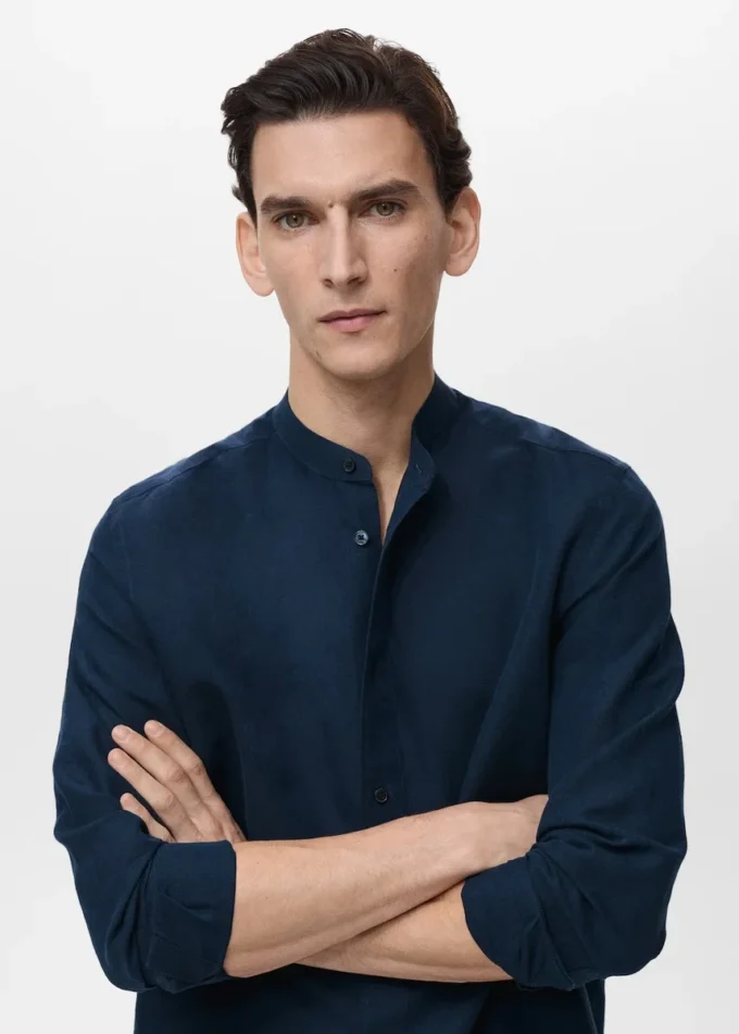 Camicia in lino con collo alla coreana Camicia in lino con collo alla coreana