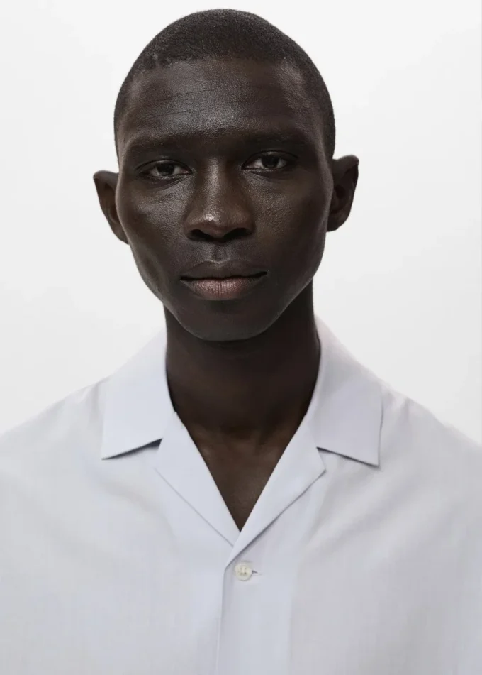 Camicia in lino e lyocell con collo a bowling Camicia in lino e lyocell con collo a bowling