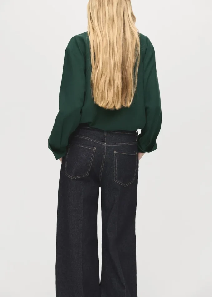 Camicia in lyocell con bottoni nascosti Camicia in lyocell con bottoni nascosti