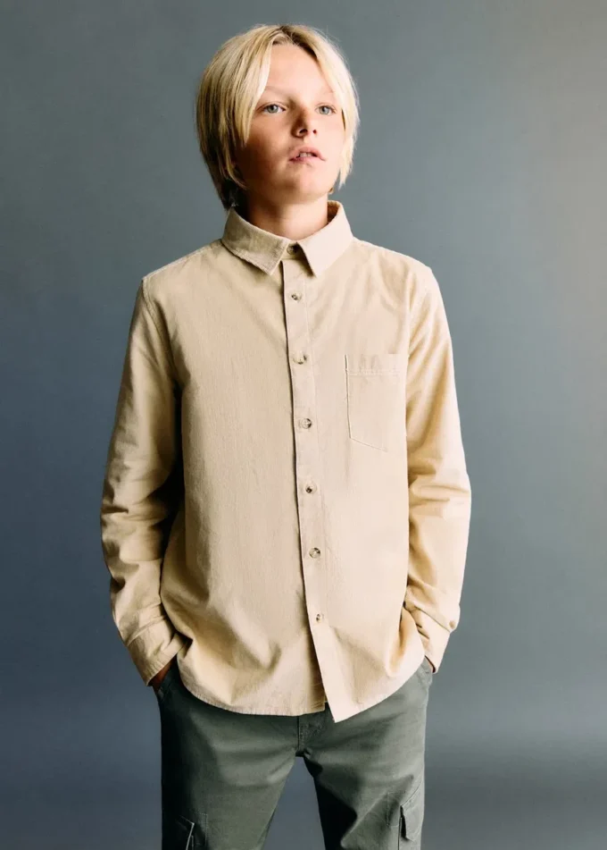 Camicia in velluto a coste vestibilità regolare Camicia in velluto a coste vestibilità regolare