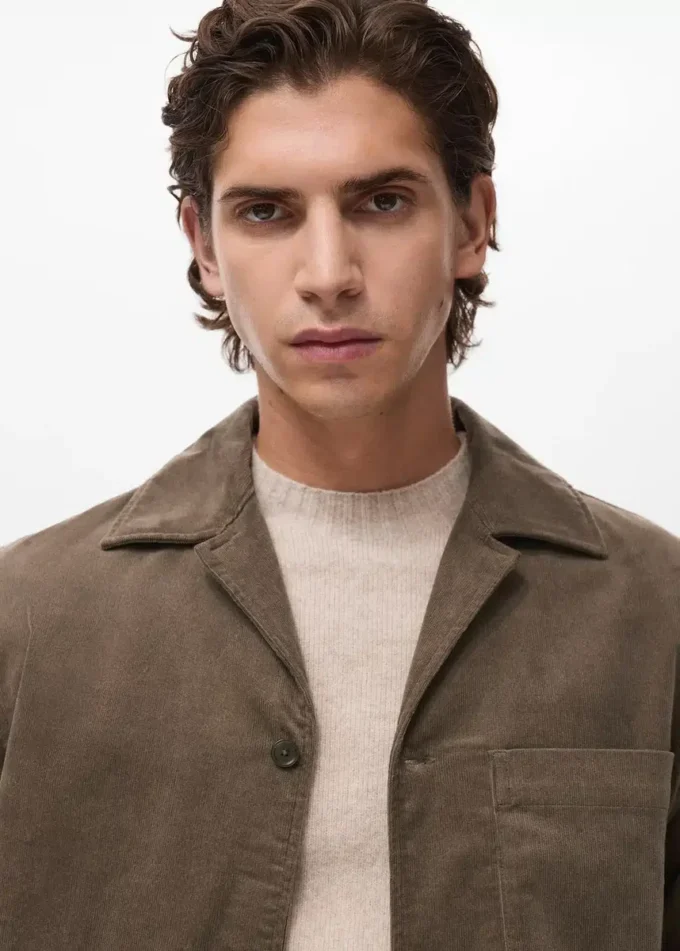 Camicia oversize in cotone velluto a coste con tasche Camicia oversize in cotone velluto a coste con tasche