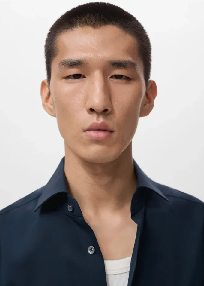 Camicia slim fit 100% cotone Camicia slim fit 100% cotone