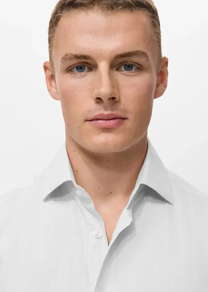 Camicia slim fit a righe 100% cotone Camicia slim fit a righe 100% cotone