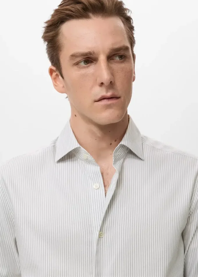 Camicia slim fit a righe 100% cotone Camicia slim fit a righe 100% cotone
