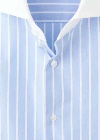 Camicia slim fit con stampa a righe