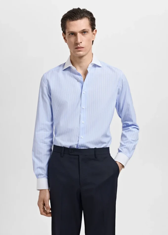 Camicia slim fit con stampa a righe Camicia slim fit con stampa a righe