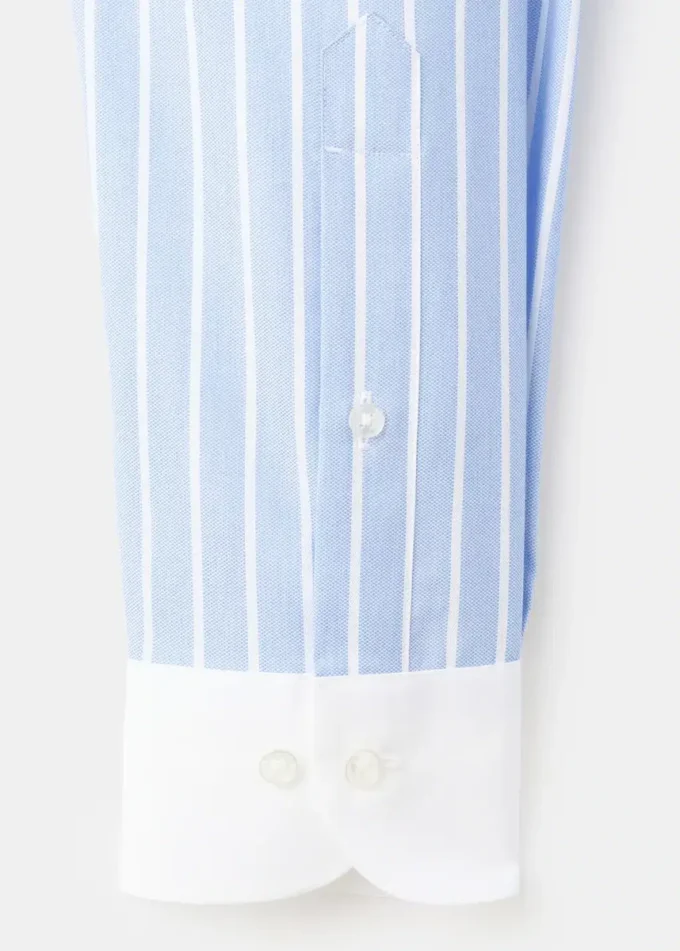 Camicia slim fit con stampa a righe Camicia slim fit con stampa a righe