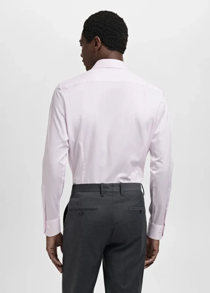 Camicia slim fit in cotone 100% Camicia slim fit in cotone 100%