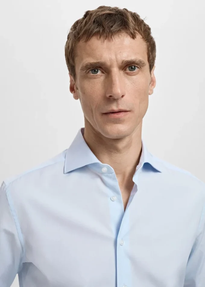 Camicia slim fit in popeline di cotone Camicia slim fit in popeline di cotone