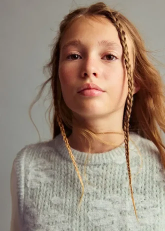 Canotta con ricami floreali