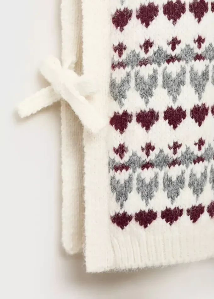 Canotta lavorata a maglia con motivo a cuori Canotta lavorata a maglia con motivo a cuori