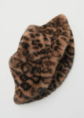 Cappello a secchiello in pelliccia sintetica leopardata