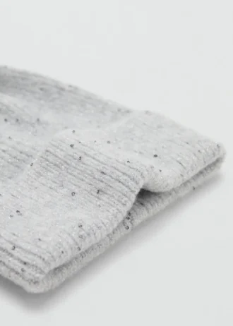 Cappello con paillettes lucide