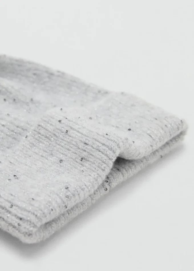 Cappello con paillettes lucide Cappello con paillettes lucide