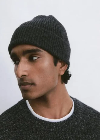Cappello in lana a coste