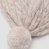 Cappello lavorato a maglia con pompon Cappello lavorato a maglia con pompon