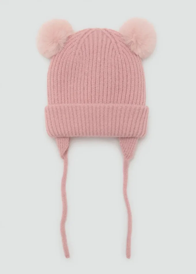 Cappello lavorato a maglia con pompon
