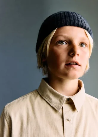 Cappello lavorato a maglia con risvolto