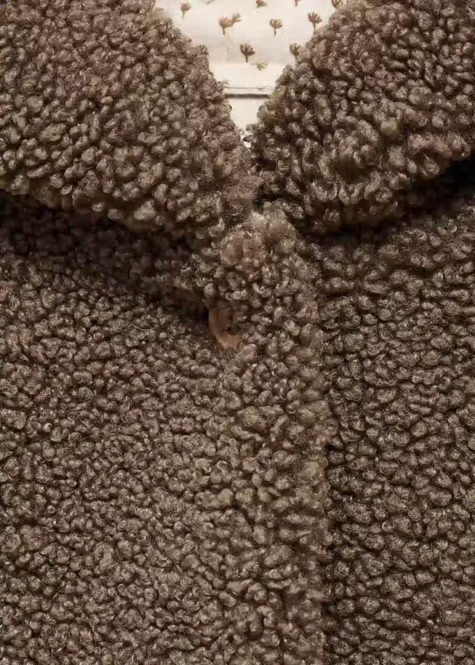 Cappottino con cappuccio e orecchie Cappottino con cappuccio e orecchie