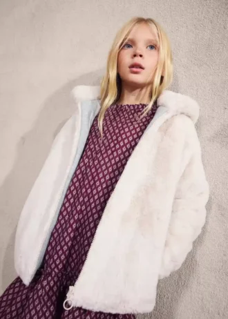 Cappotto con cappuccio effetto pelliccia