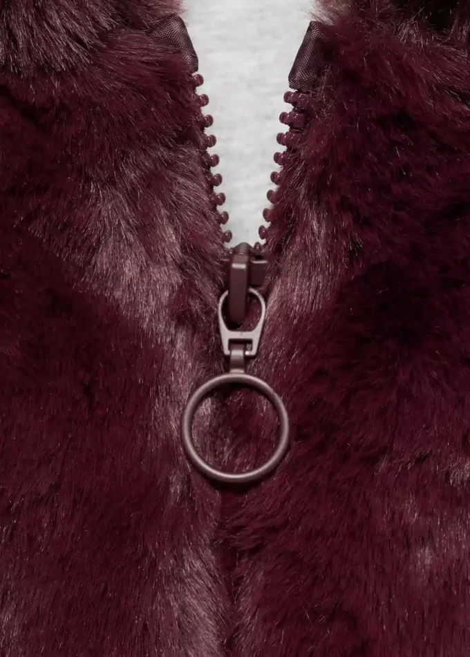 Cappotto con cappuccio effetto pelliccia