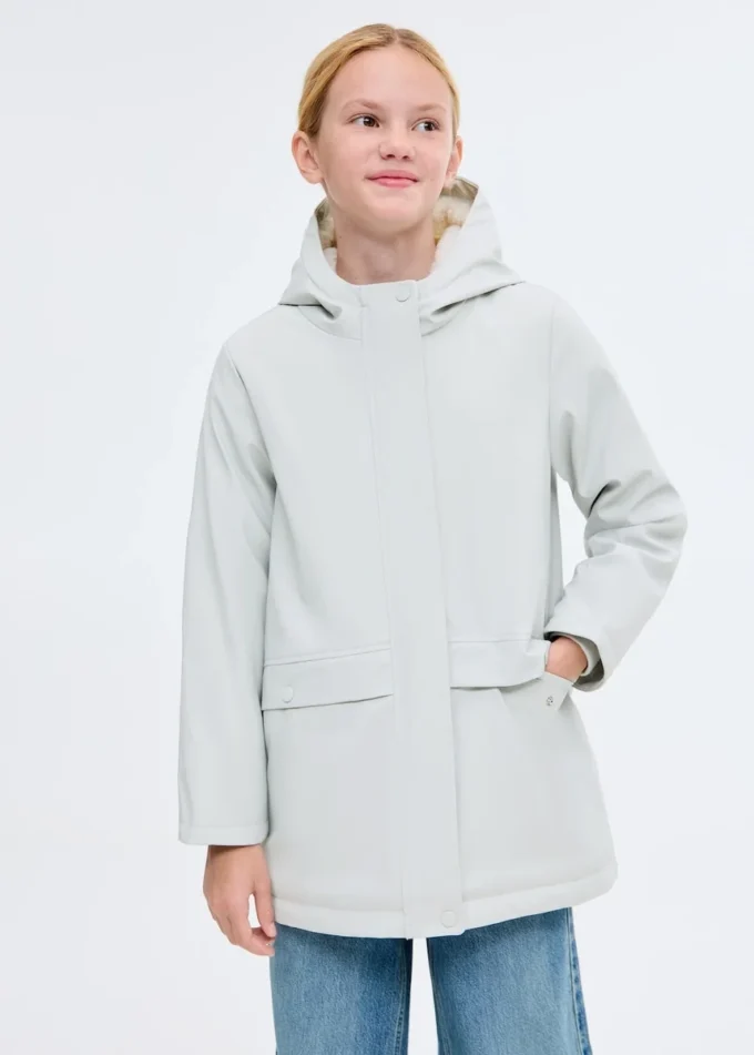 Cappotto impermeabile con cappuccio Cappotto impermeabile con cappuccio