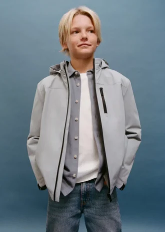 Cappotto impermeabile con cappuccio