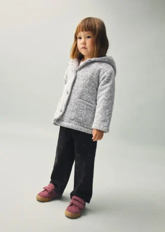 Cappotto in maglia con cappuccio