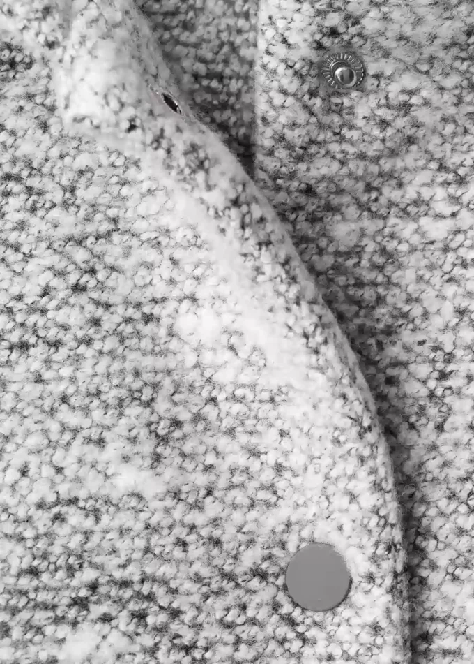 Cappotto in maglia con cappuccio Cappotto in maglia con cappuccio