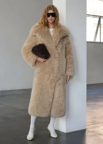 Cappotto lungo in pelliccia sintetica