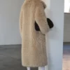 Cappotto lungo in pelliccia sintetica Cappotto lungo in pelliccia sintetica
