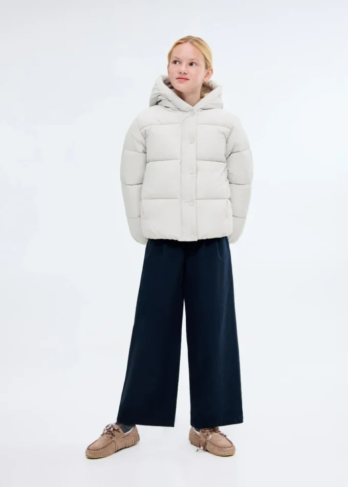 Cappotto trapuntato con fodera e cappuccio Cappotto trapuntato con fodera e cappuccio