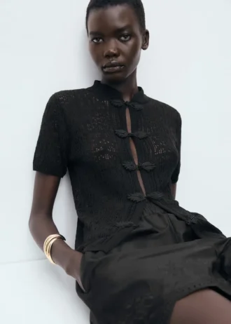 Cardigan all’uncinetto con bottoni a toggle