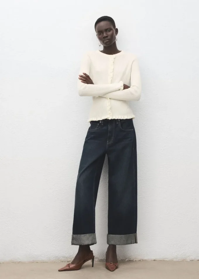 Cardigan con bordi smerlati Cardigan con bordi smerlati