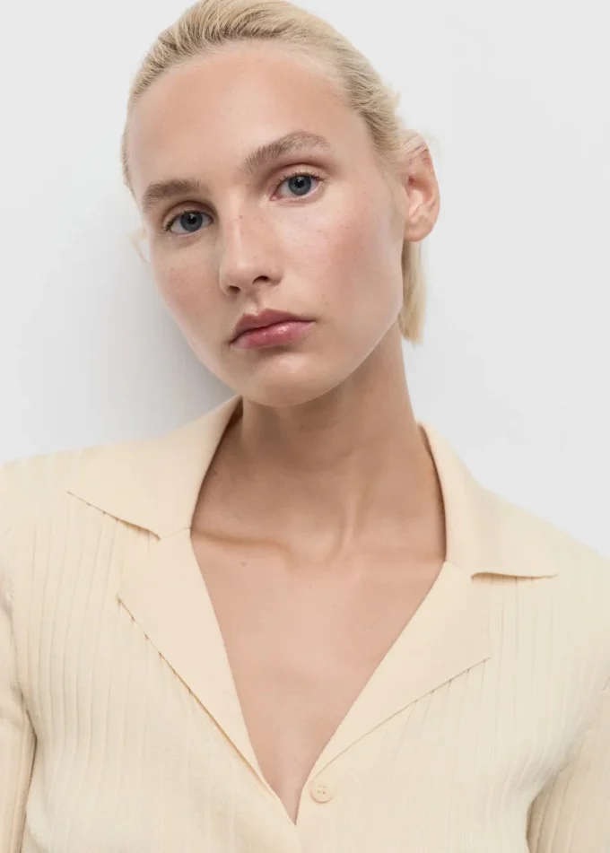 Cardigan con collo a revers a costine Cardigan con collo a revers a costine