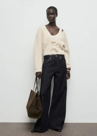 Cardigan con scollo a V e fiocchi