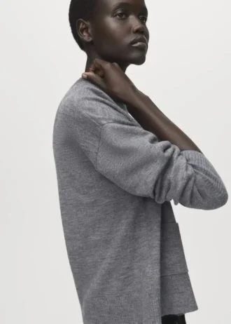 Cardigan con scollo a V e tasche