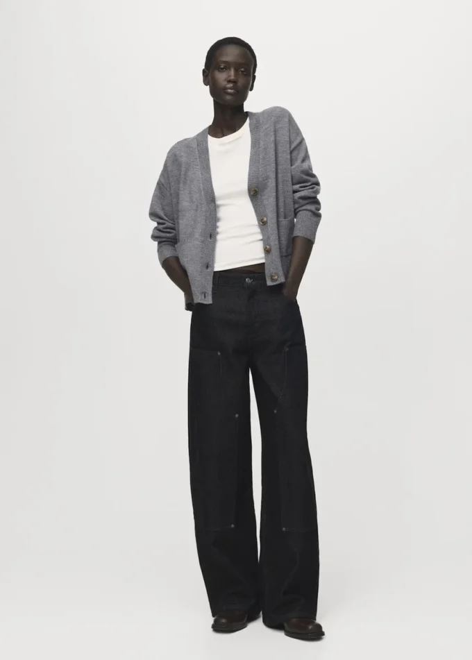 Cardigan con scollo a V e tasche Cardigan con scollo a V e tasche