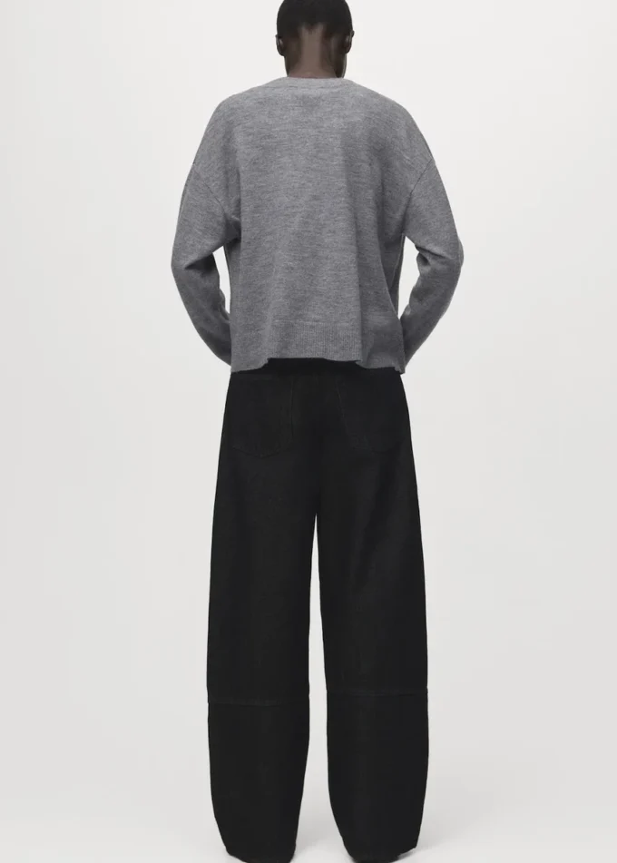 Cardigan con scollo a V e tasche Cardigan con scollo a V e tasche