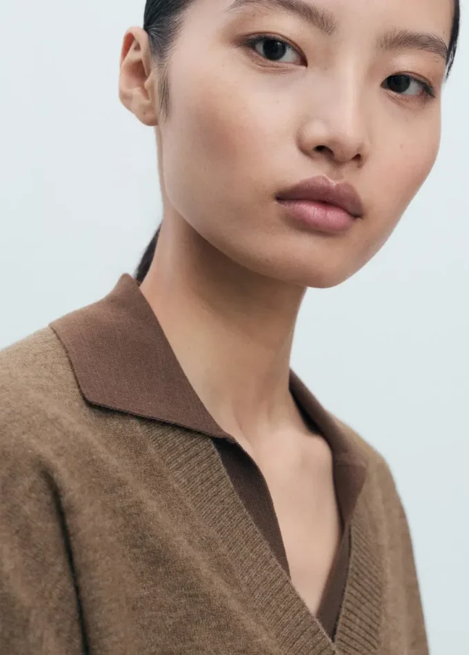 Cardigan con scollo a V e tasche Cardigan con scollo a V e tasche