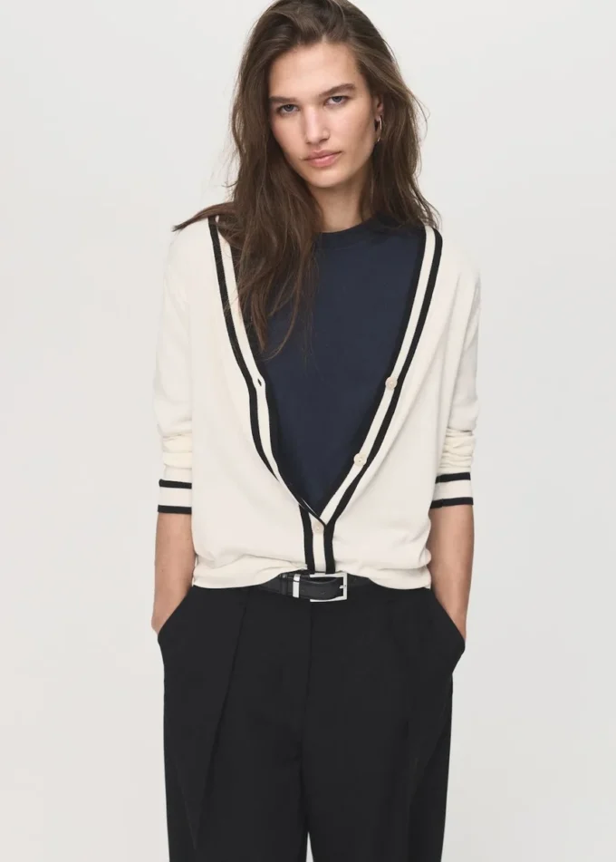 Cardigan con strisce a contrasto Cardigan con strisce a contrasto