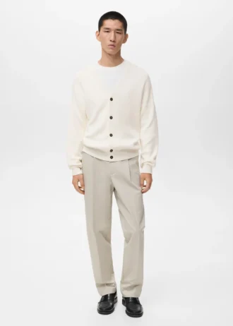 Cardigan in maglia a coste con bottoni