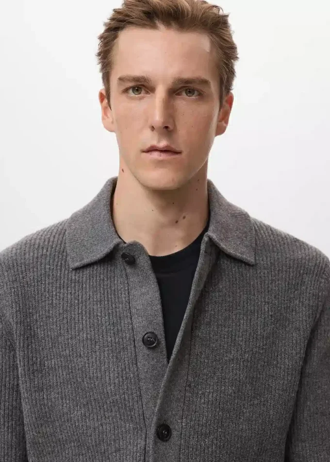 Cardigan in maglia a costine Cardigan in maglia a costine