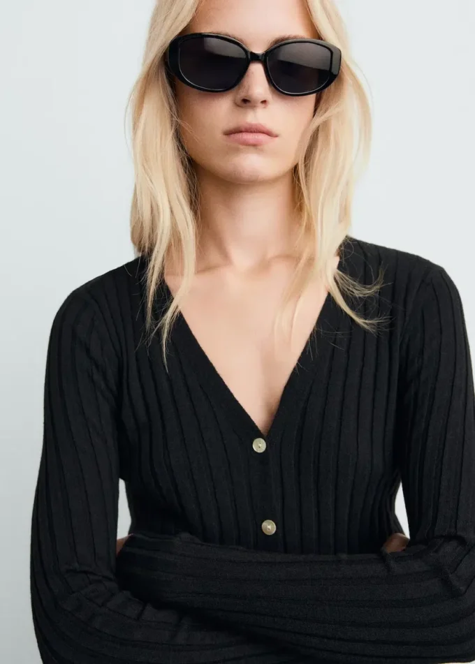 Cardigan in maglia a costine sottili Cardigan in maglia a costine sottili