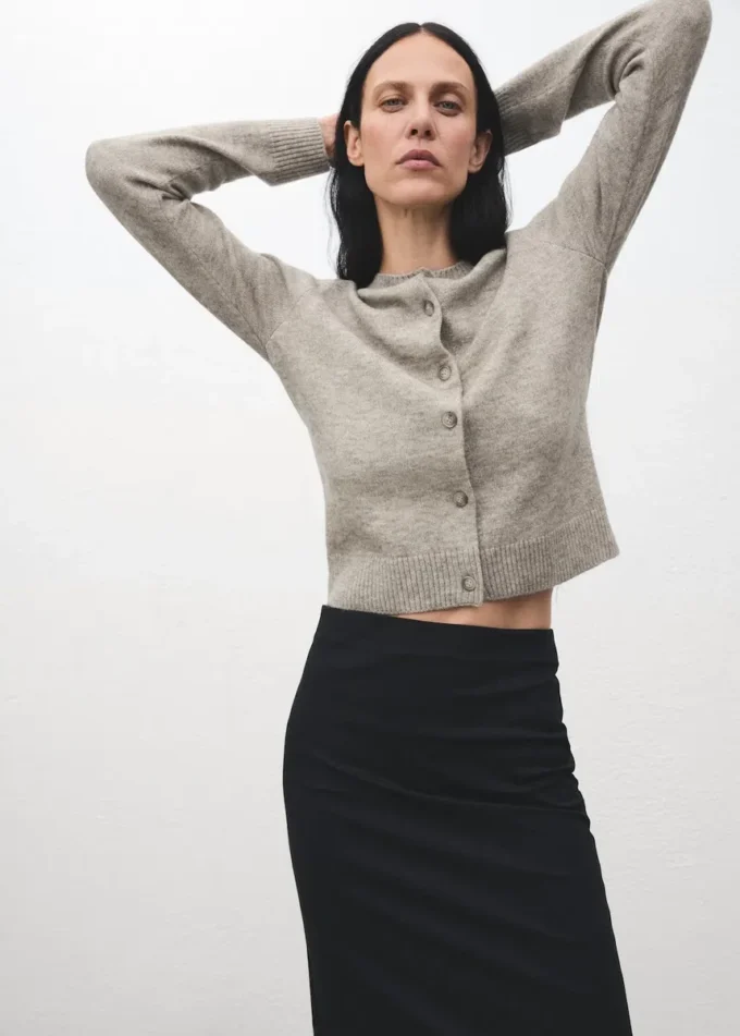 Cardigan in maglia con bottoni Cardigan in maglia con bottoni