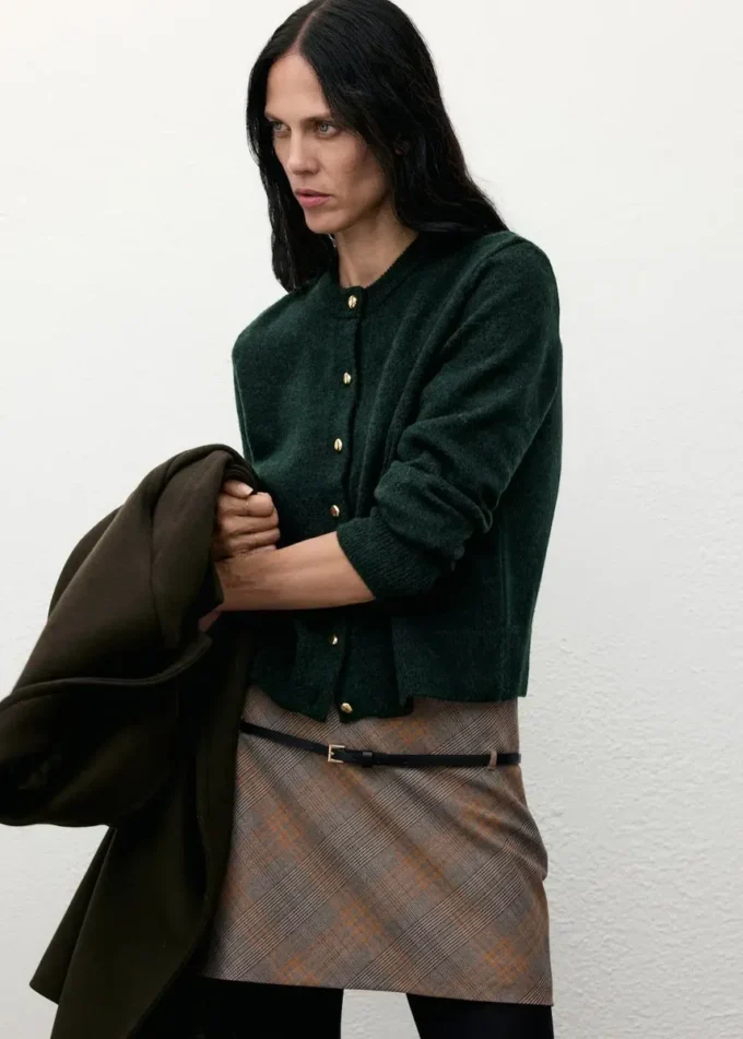 Cardigan in maglia con bottoni Cardigan in maglia con bottoni