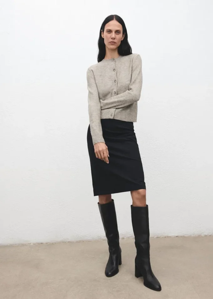 Cardigan in maglia con bottoni Cardigan in maglia con bottoni