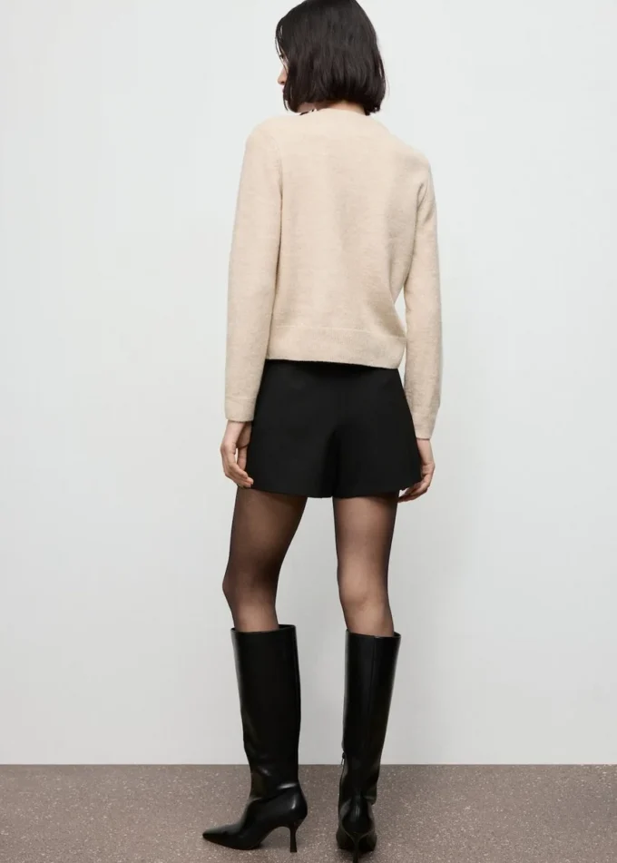 Cardigan in maglia con bottoni Cardigan in maglia con bottoni