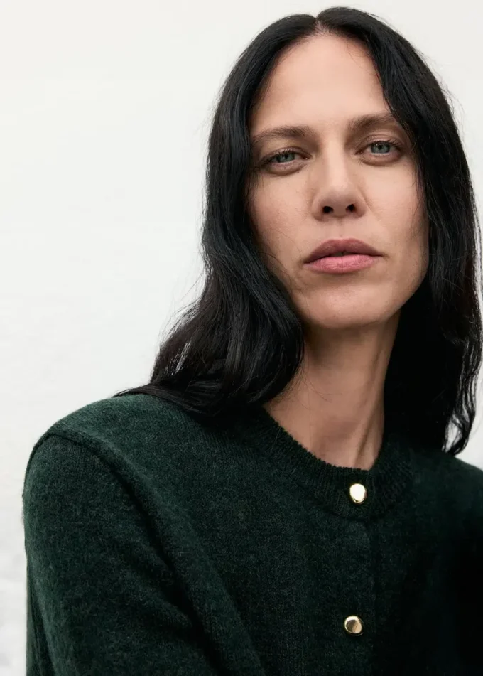 Cardigan in maglia con bottoni Cardigan in maglia con bottoni